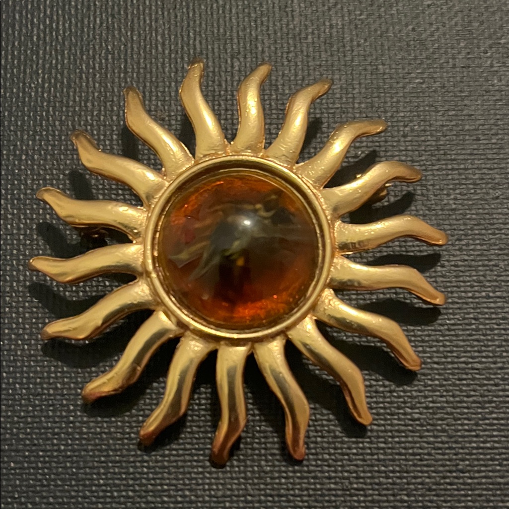 Vintage Gold Plated Sunburst Brooch With Amber Cabochon Center 2”